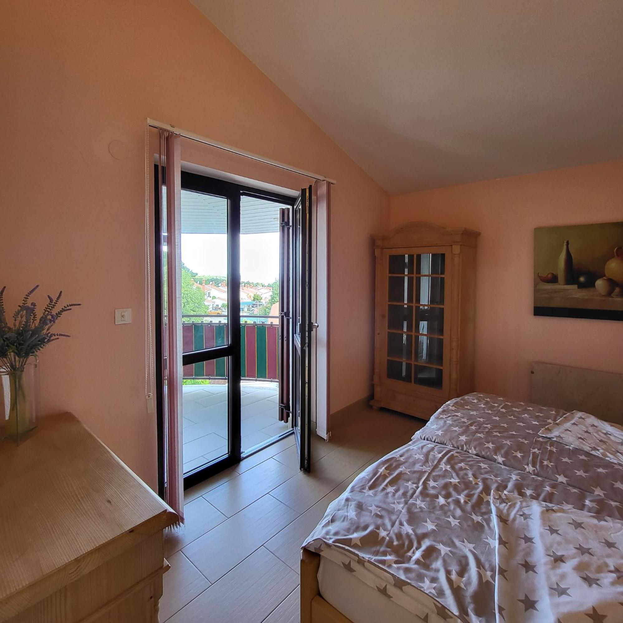 Ferienwohnungen Velijoze Porec Luaran gambar