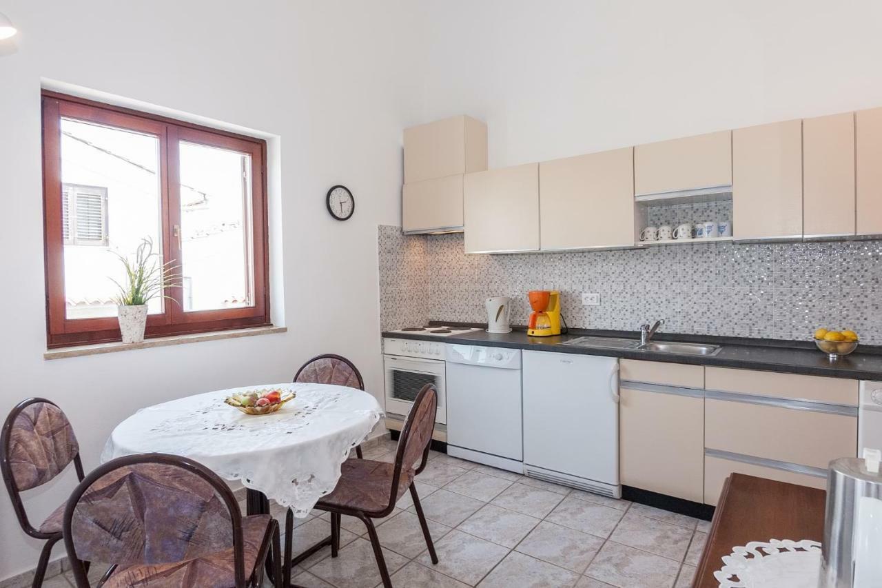 Ferienwohnungen Velijoze Porec Luaran gambar