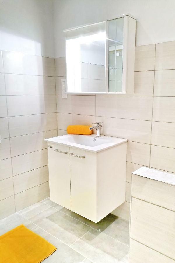 Ferienwohnungen Velijoze Porec Luaran gambar